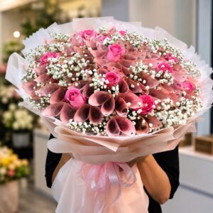Money Rose Bouquet with pink roses, baby's breath, and real Vietnamese cash notes, available for delivery throughout Vietnam